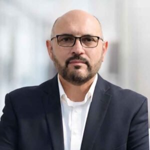 Tanatólogo Católico Carlos E. en Saltillo y en línea